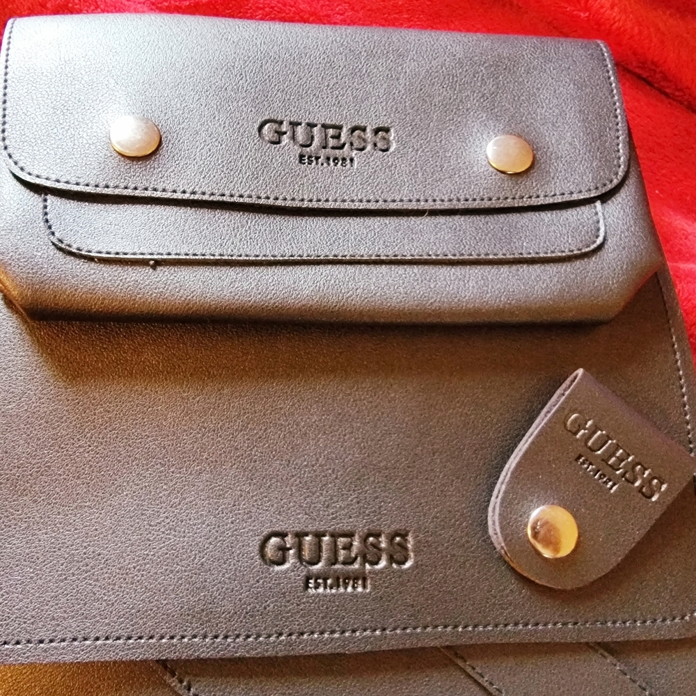 GUESS | TRAVEL LAPTOP CASE - Picture 4 of 4
